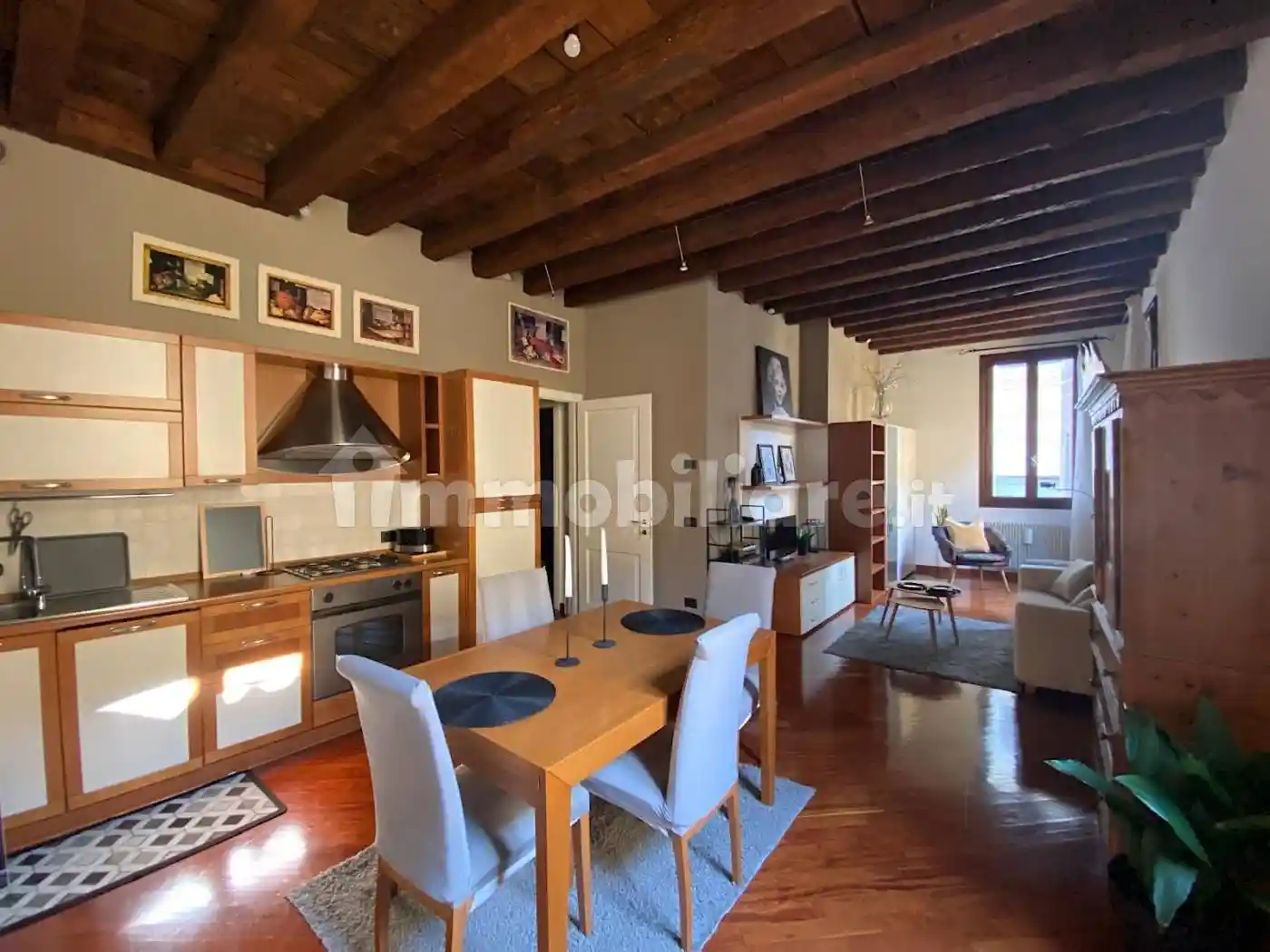 Bilocale vicolo 20 Settembre, Piazza dei Signori, Treviso - foto 2