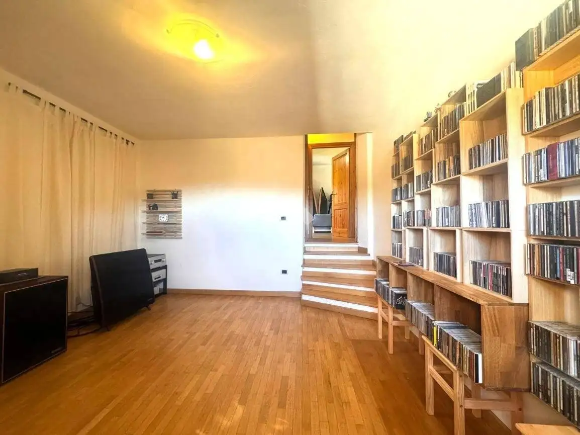 Casa indipendente in vendita a Pistoia