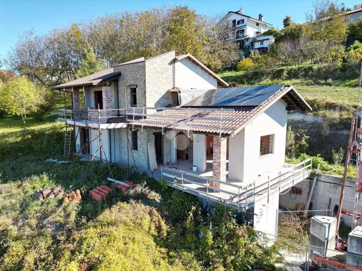 Terratetto unifamiliare via Maggiorino Vigolungo, Benevello - foto 2