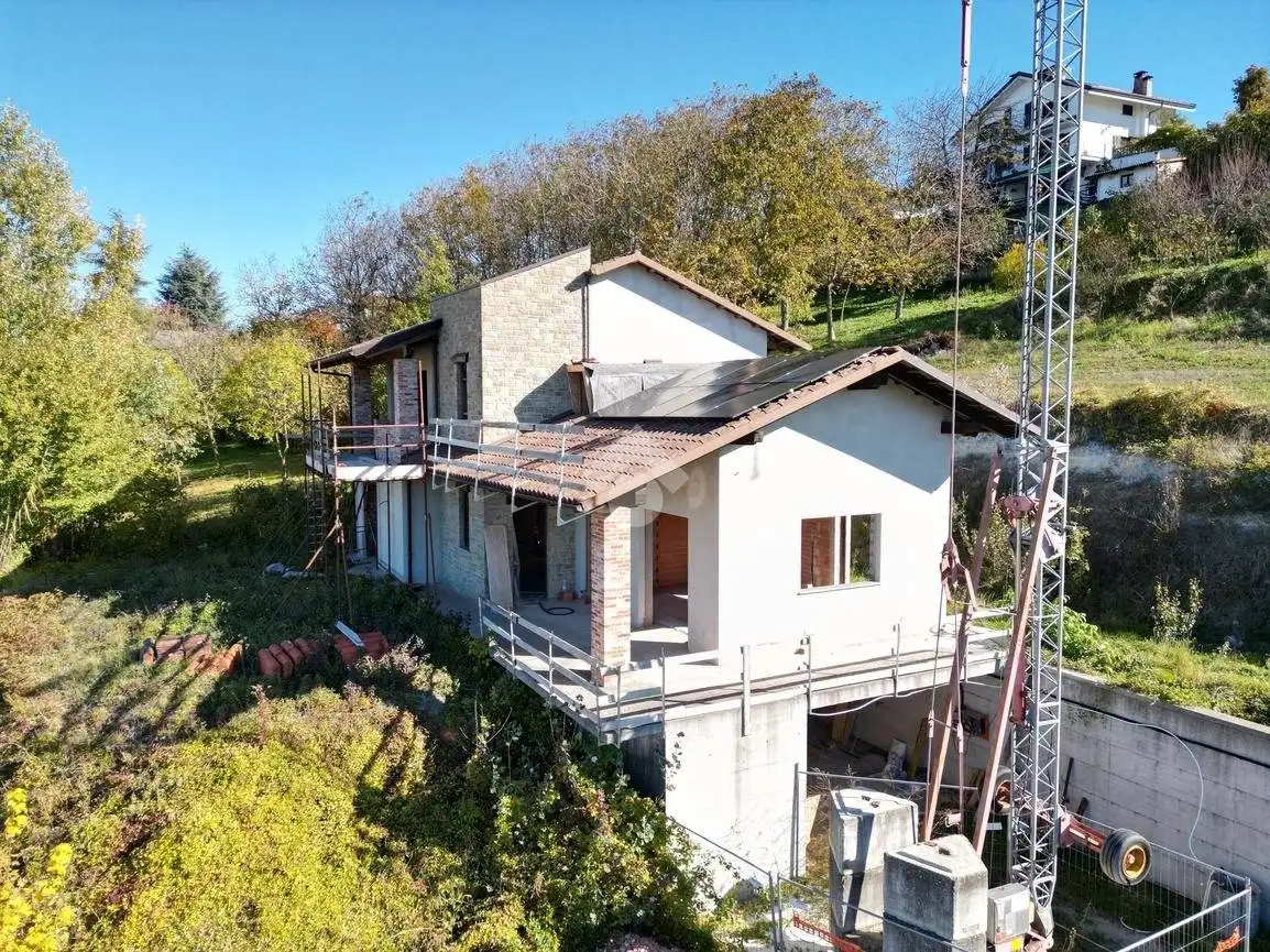 Terratetto unifamiliare via Maggiorino Vigolungo, Benevello - foto 5