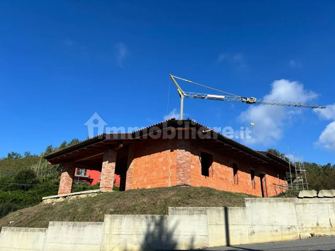 Villa in vendita a Corneliano d'Alba