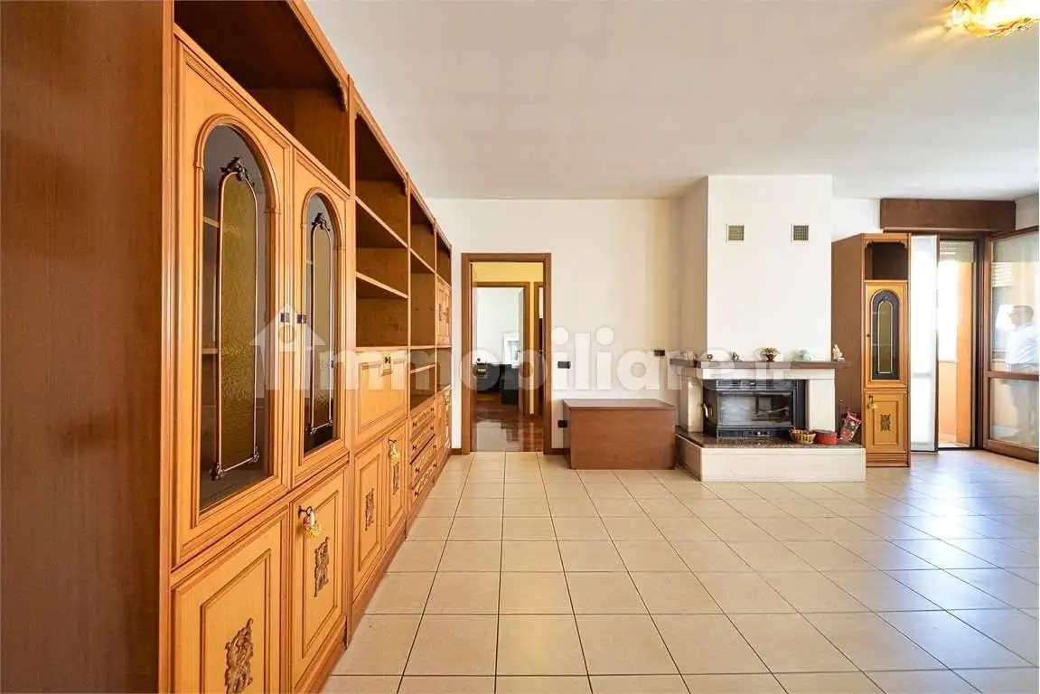 Villa bifamiliare via San Giovanni Bosco , 374, Cislago - foto 5