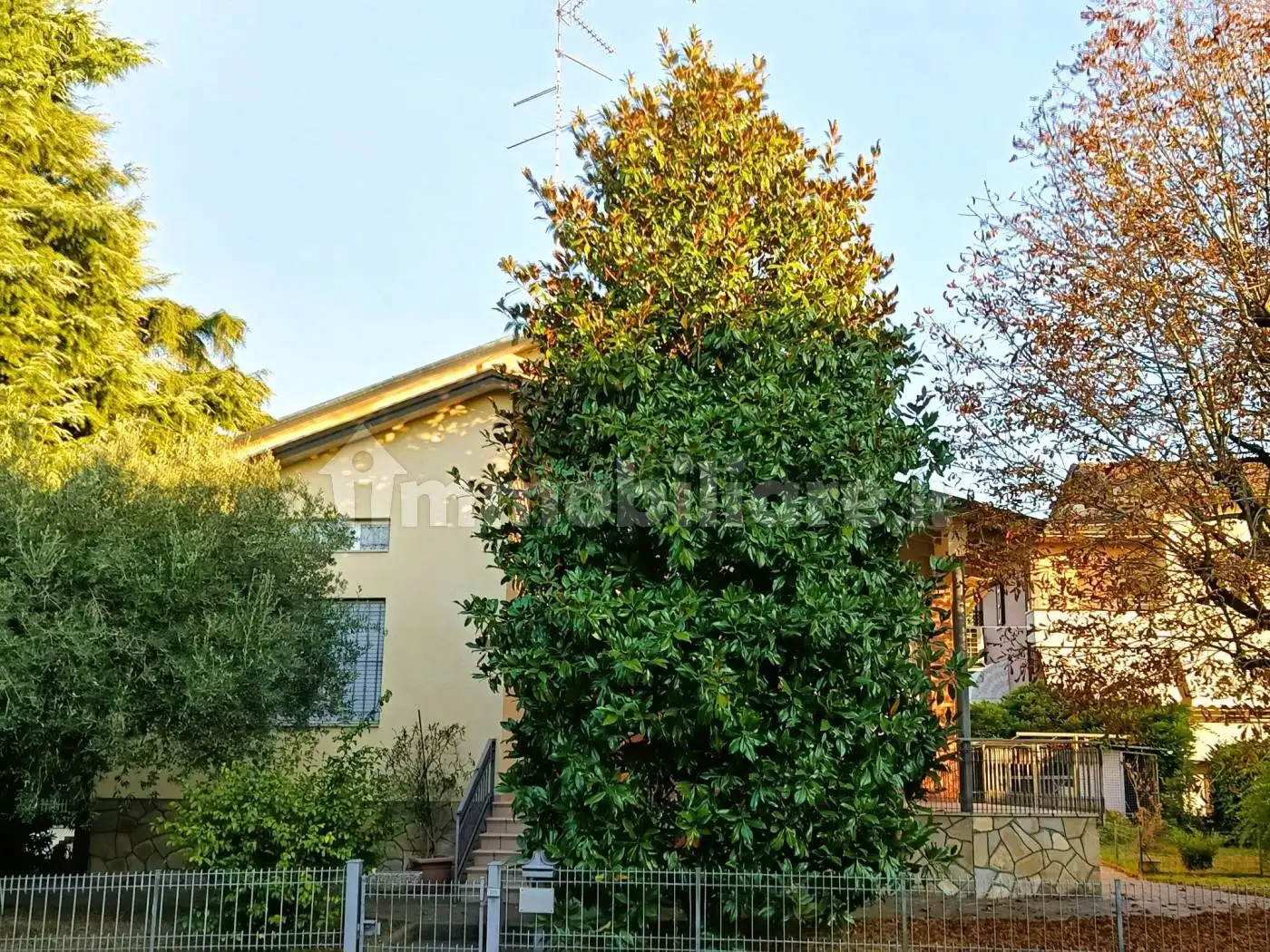 Villa in vendita a Bibbiano