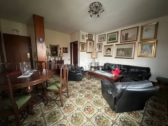 Trilocale buono stato, secondo piano, Cerano - foto 2