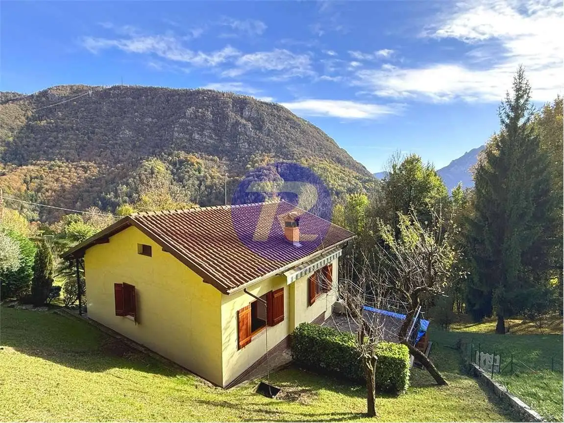 Villa in vendita a San Giovanni Bianco