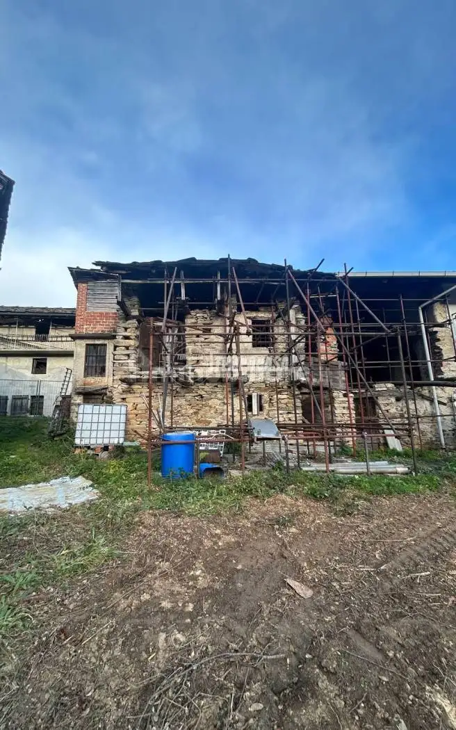 Rustico - Casale in vendita a Monastero di Lanzo