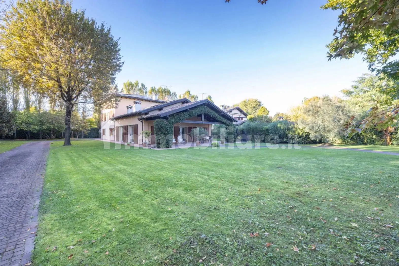 Villa in vendita a Budrio