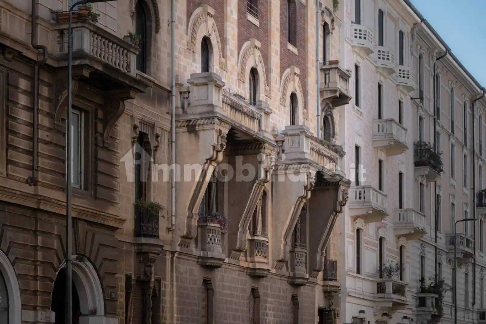 Appartamento via Luigi Settembrini 24, Buenos Aires, Milano - foto 2