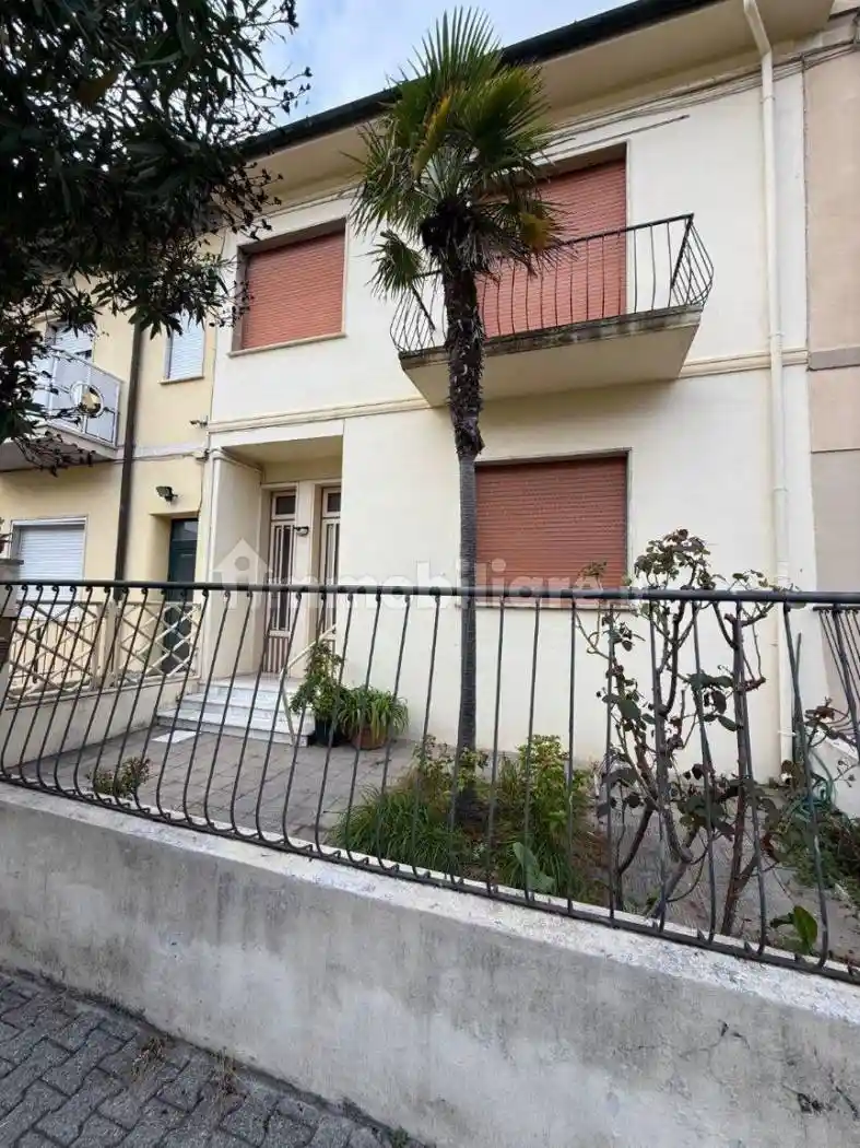Villetta a schiera in vendita a Viareggio