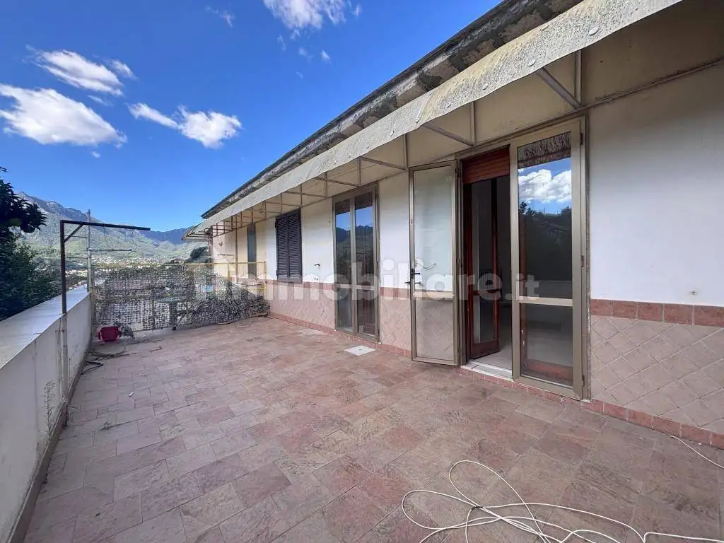 Villa in vendita a Cava de' Tirreni