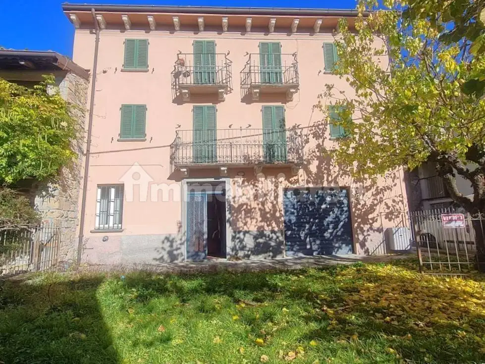 Villa in vendita a Romagnese