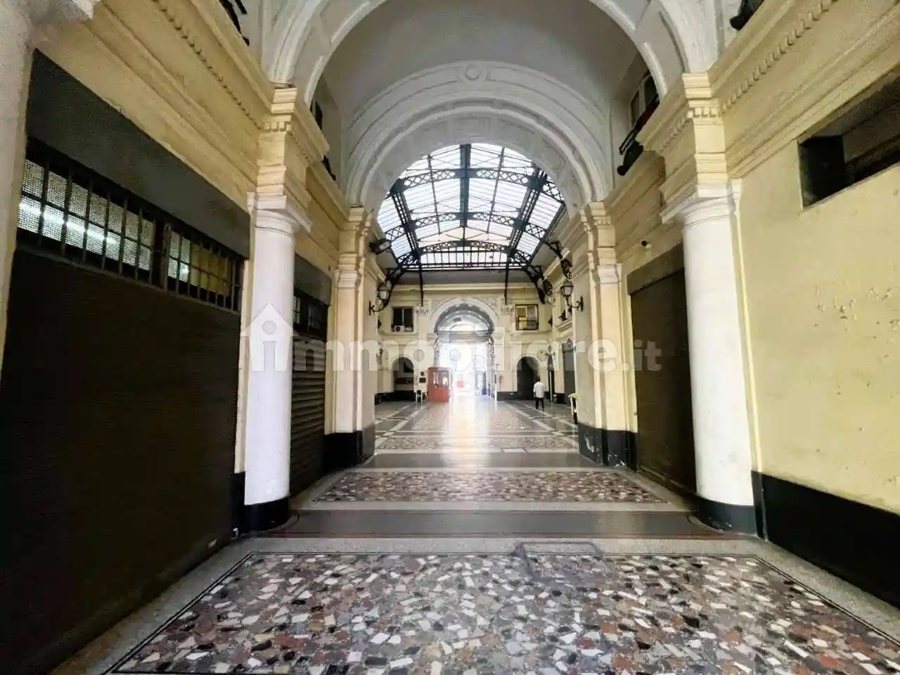 Bilocale piazza NICOLA AMORE, Centro Storico, Napoli - foto 3