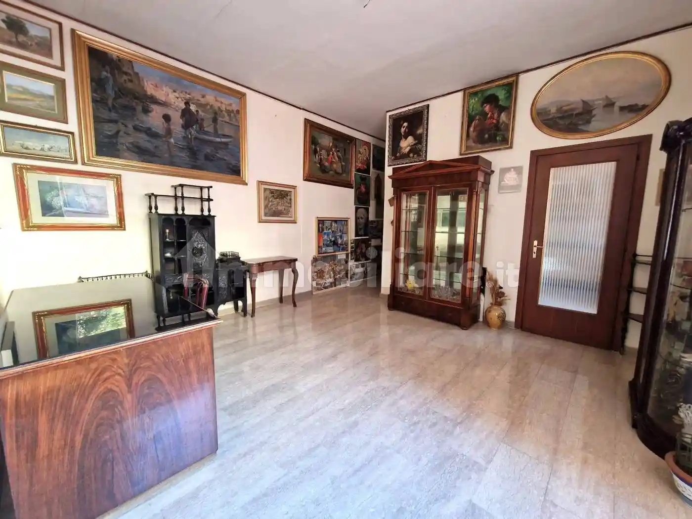 Appartamento in vendita a Napoli