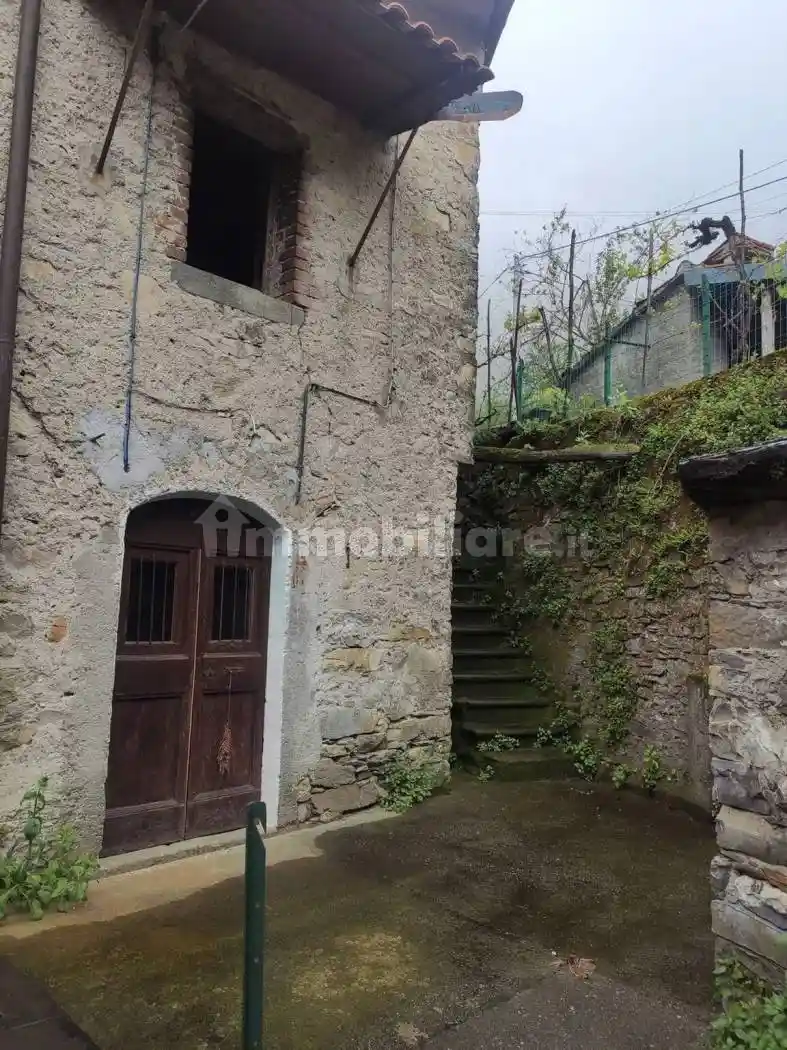 Villa in vendita a Licciana Nardi