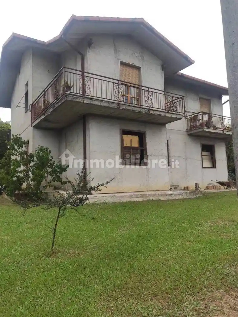 Villa in vendita a Licciana Nardi