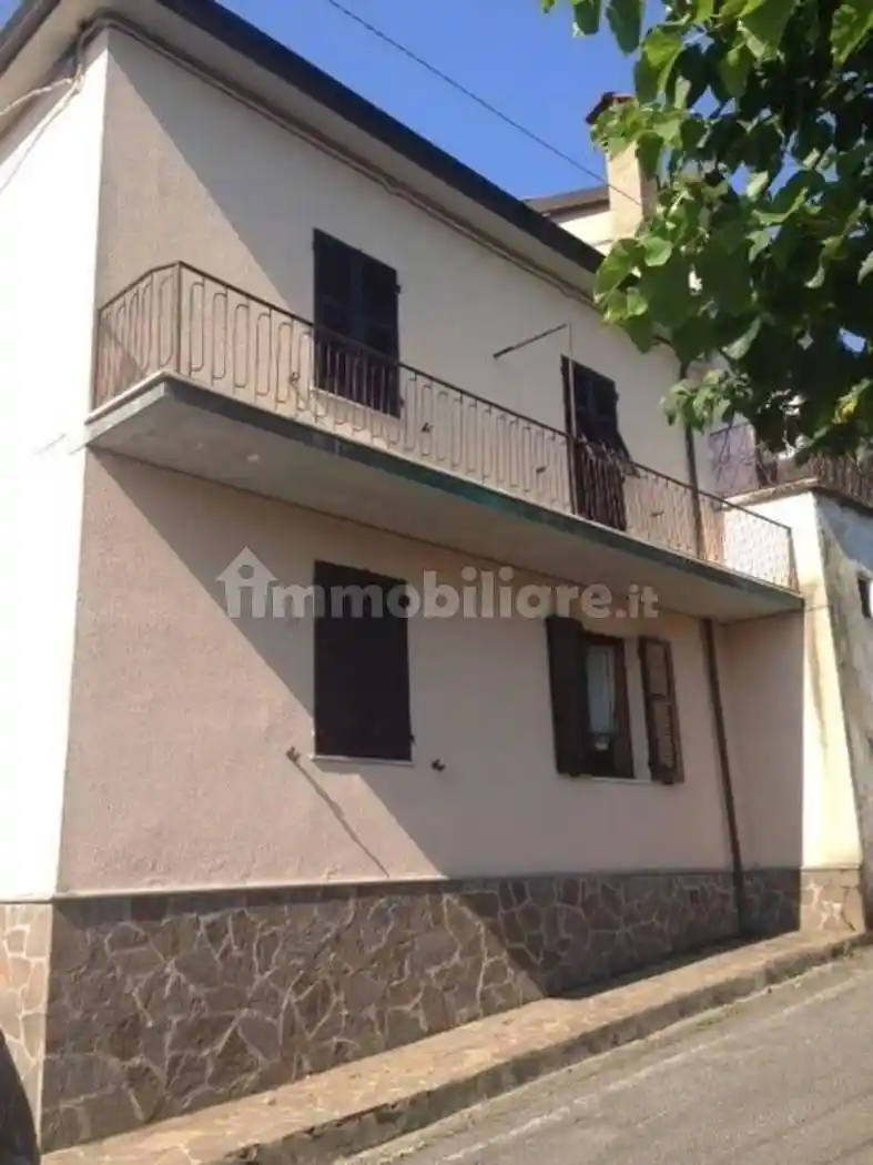 Villa in vendita a Aulla