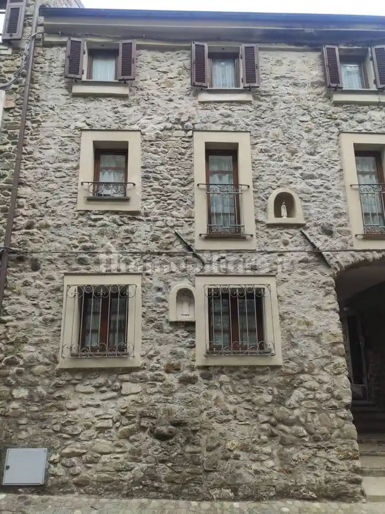 Villa in vendita a Aulla