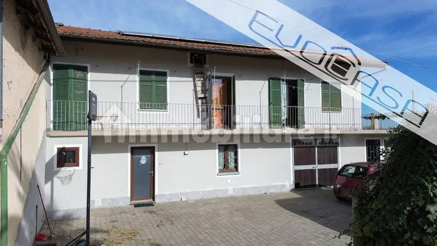 Casa indipendente in vendita a Bricherasio