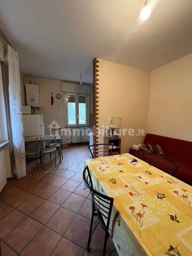 Trilocale ottimo stato, piano rialzato, Centro, Cava Manara - foto 3