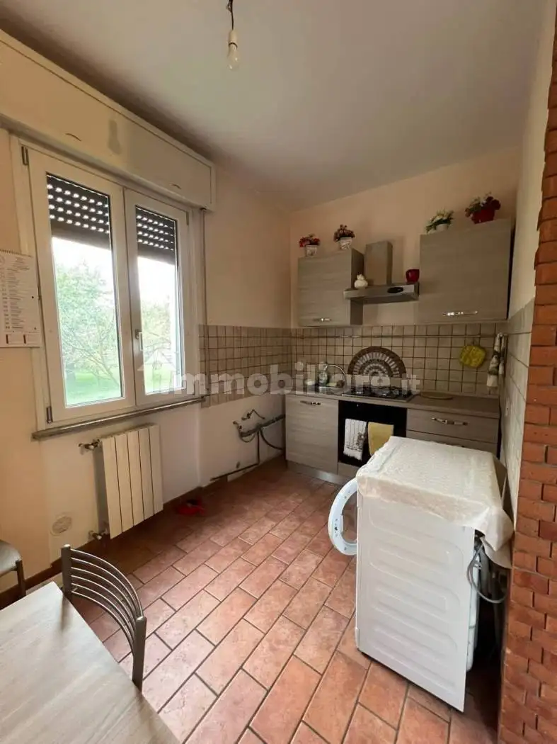 Trilocale ottimo stato, piano rialzato, Centro, Cava Manara - foto 4