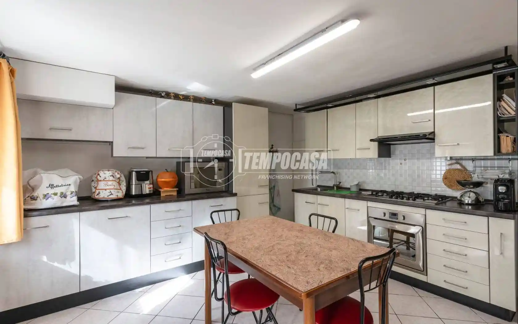 Casa indipendente in vendita a Macerata