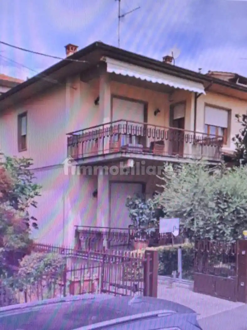 Villa unifamiliare, buono stato, 200 m², San Paolo, Prato - foto 2