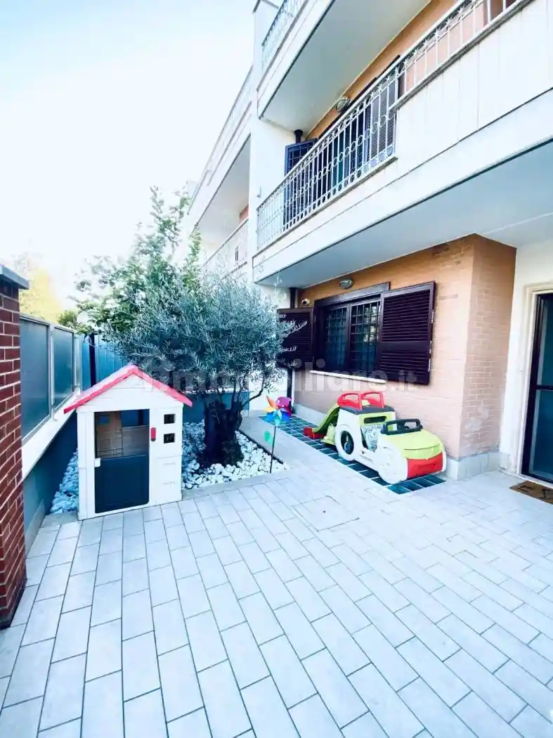 Villa in vendita a Latina