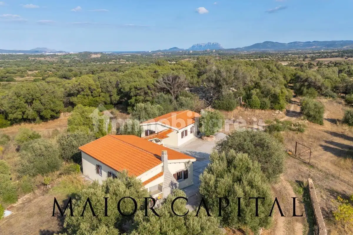 Villa in vendita a Olbia
