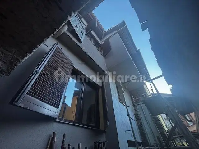 Terratetto unifamiliare via Monico 5, Centro, Cadegliano-Viconago - foto 2