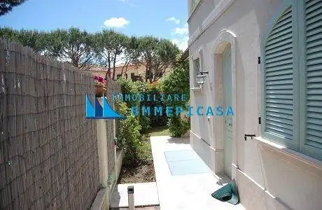 Villa a schiera via A. Gramsci,, Cinquale, Montignoso - foto 5