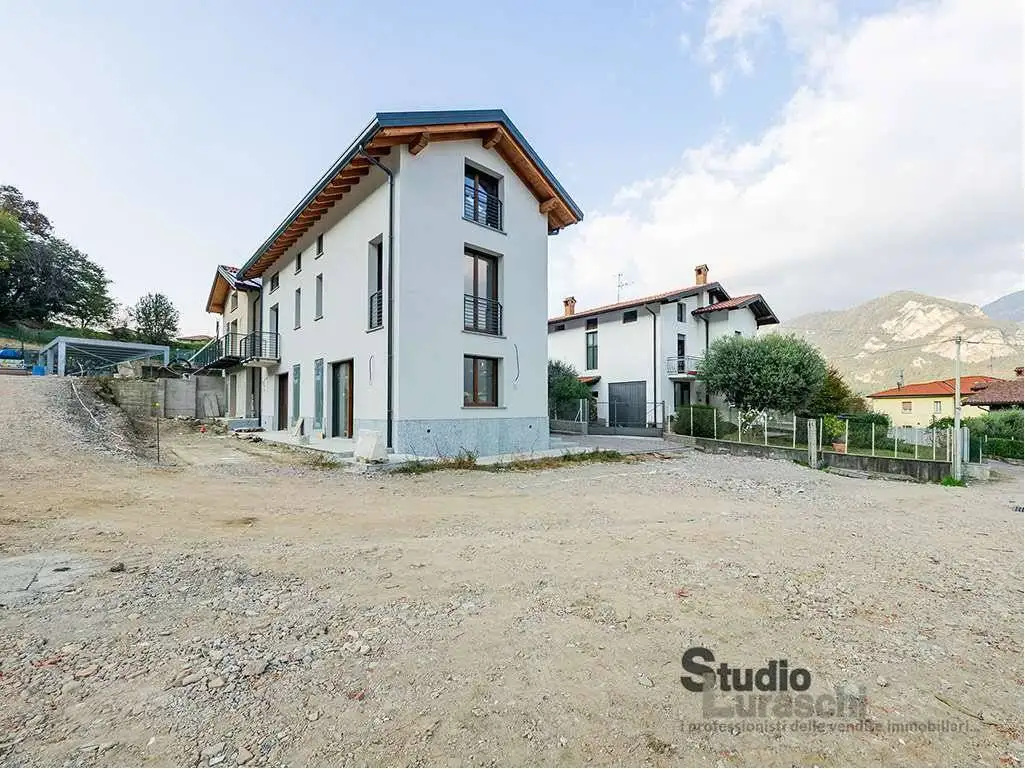 Villetta a schiera in vendita a Olginate