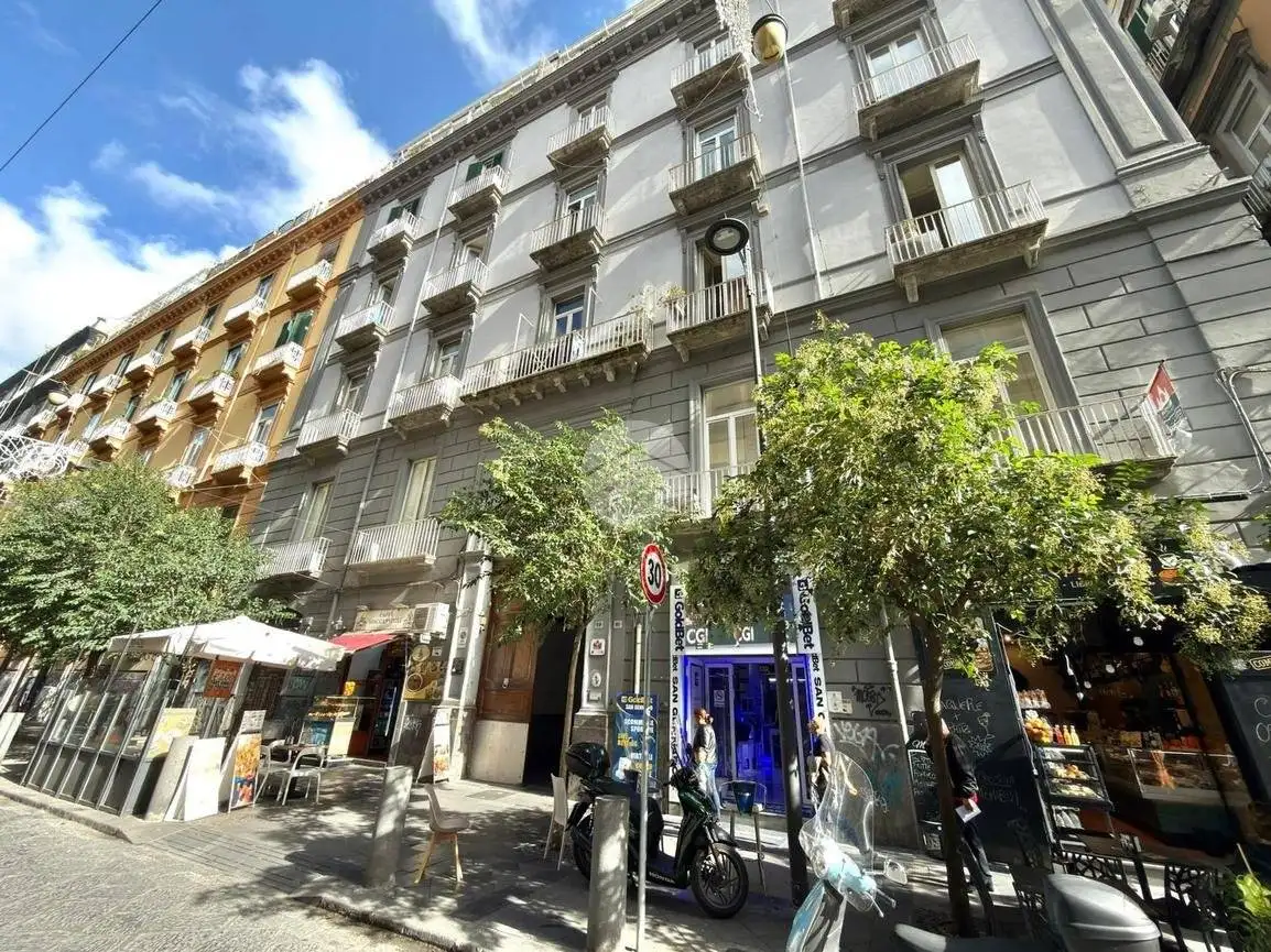 Appartamento in vendita a Napoli