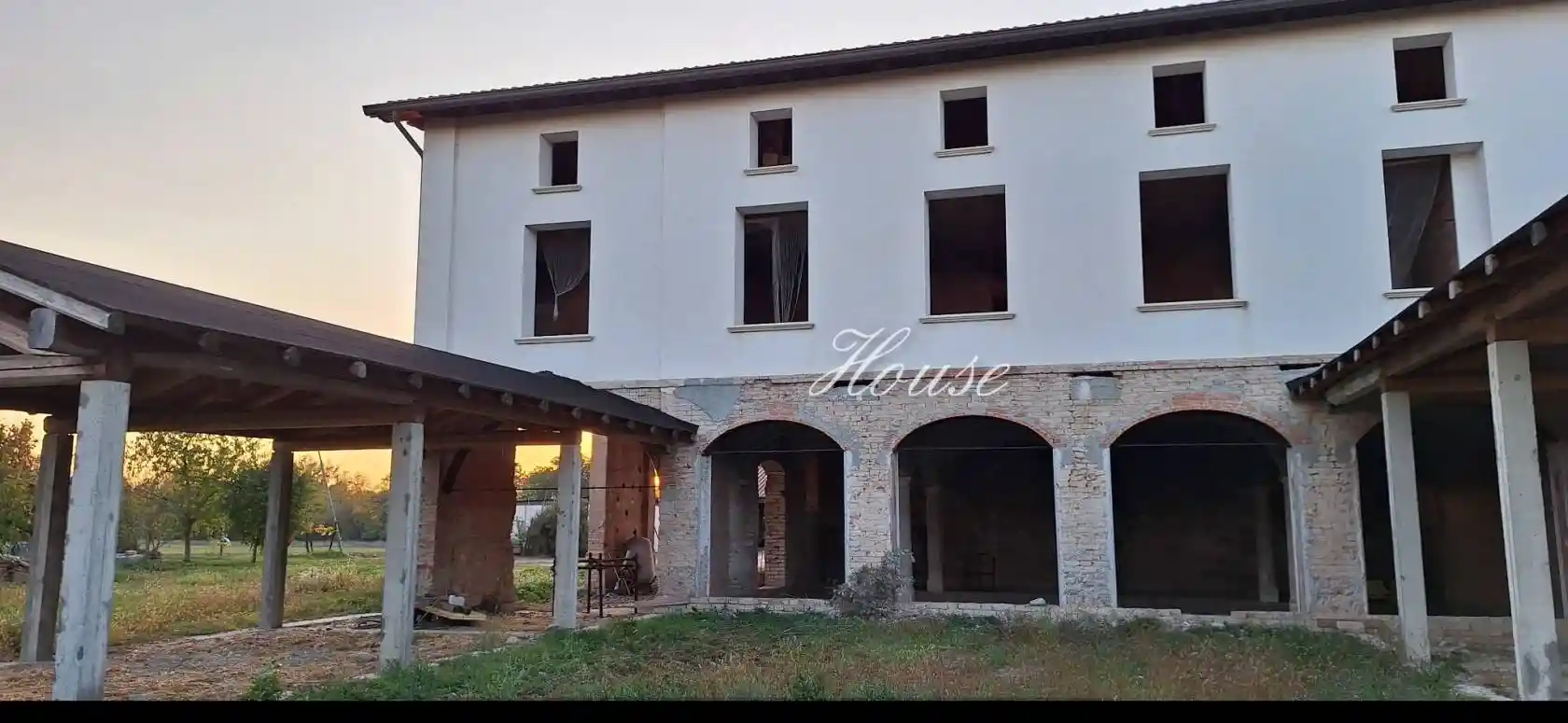 Rustico - Casale in vendita a Reggio Emilia