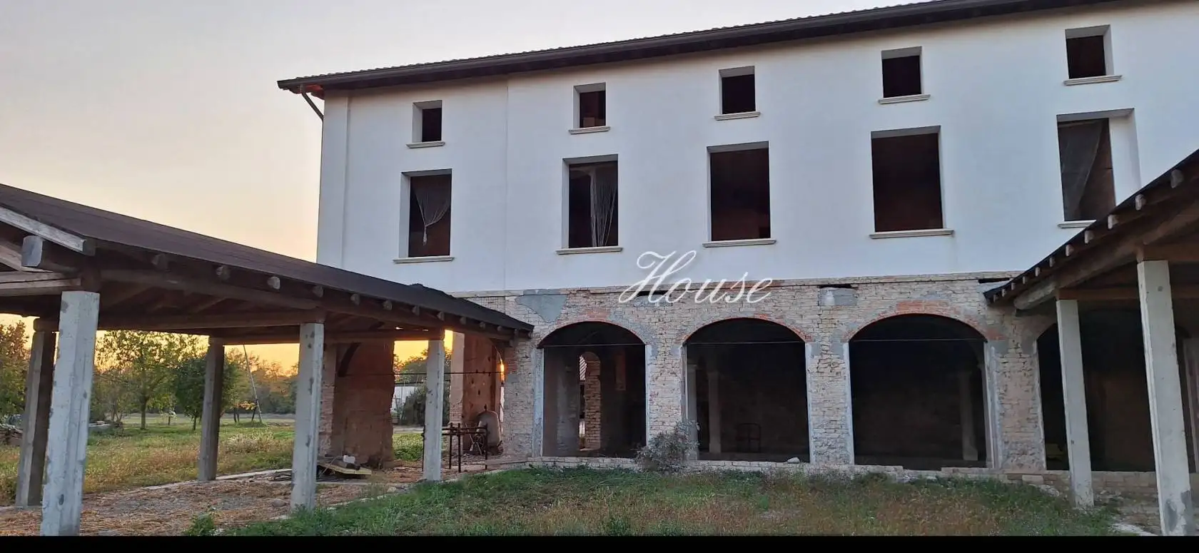 Rustico - Casale in vendita a Reggio Emilia