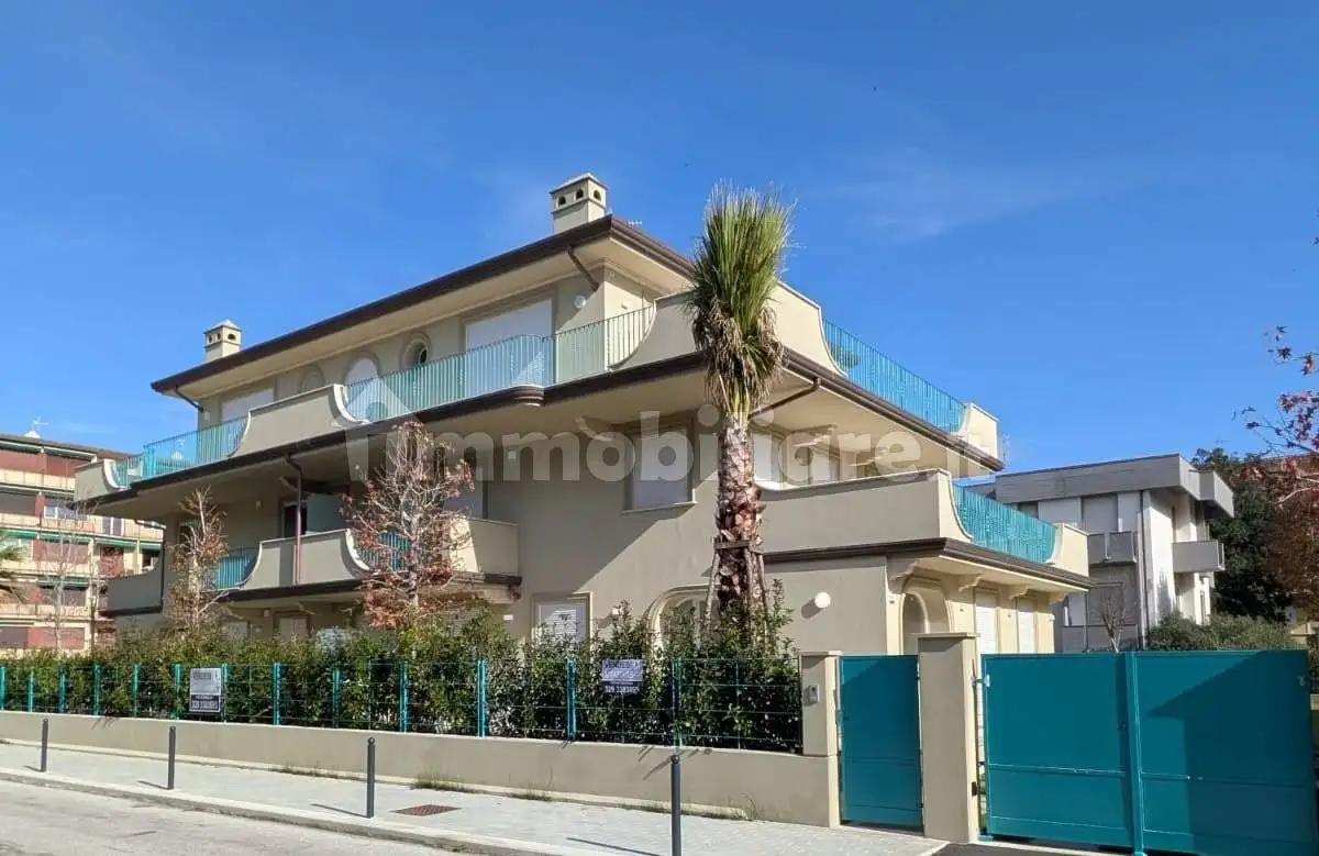 Appartamento in vendita a Viareggio