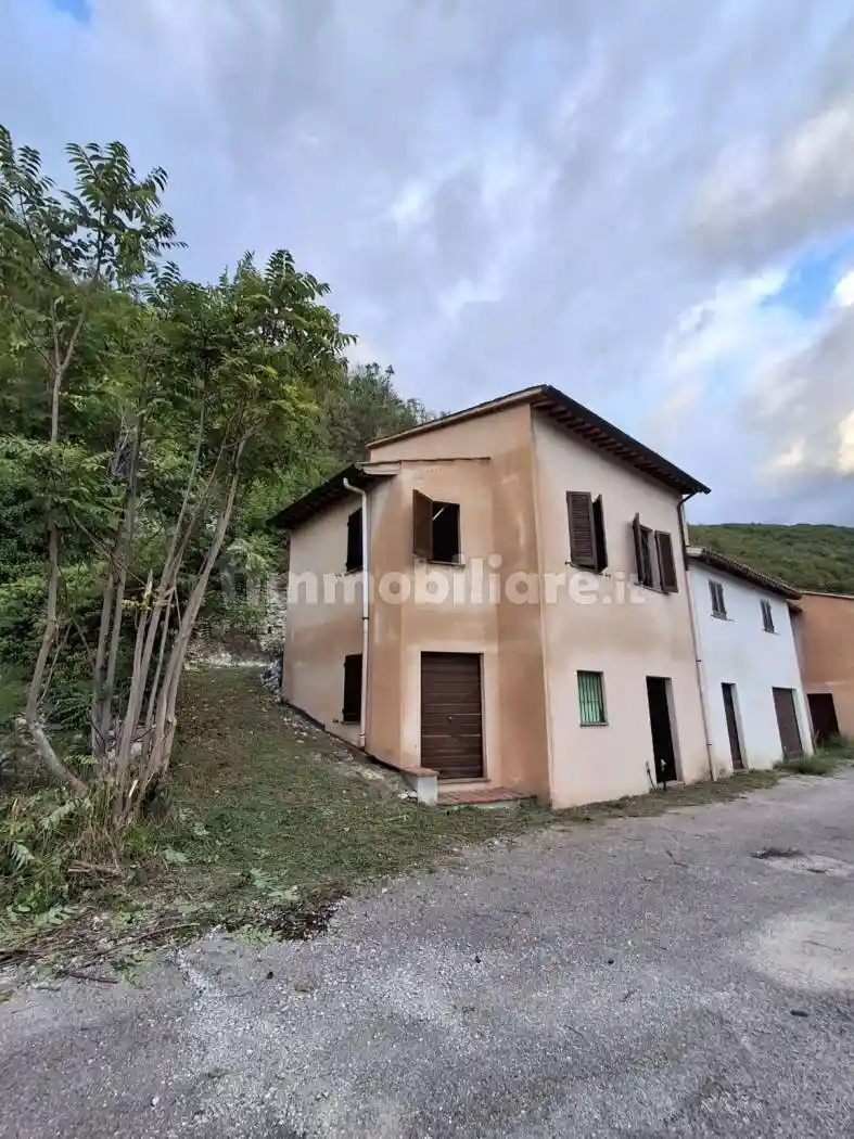 Terratetto unifamiliare Località Tesina, Ponte Santa Lucia, Colfiorito, Annifo, Foligno - foto 2