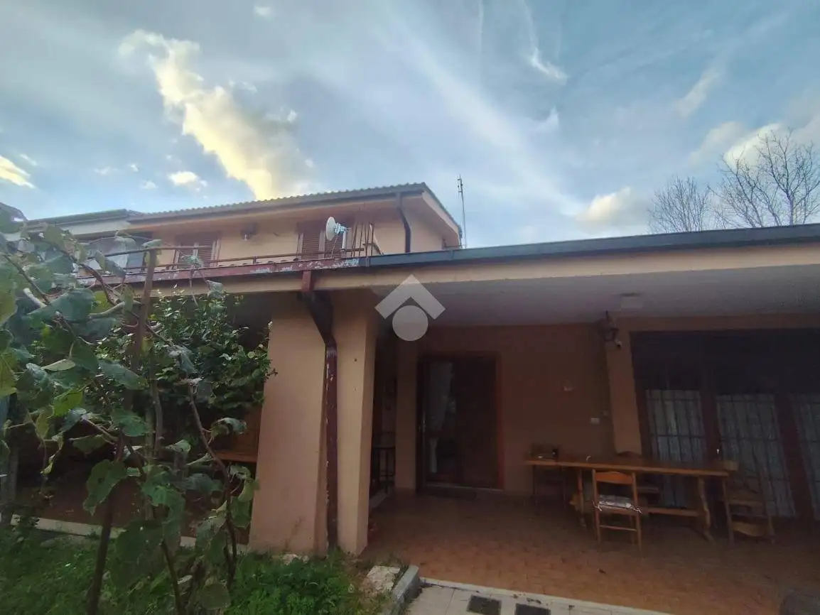 Villetta a schiera in vendita a Agosta