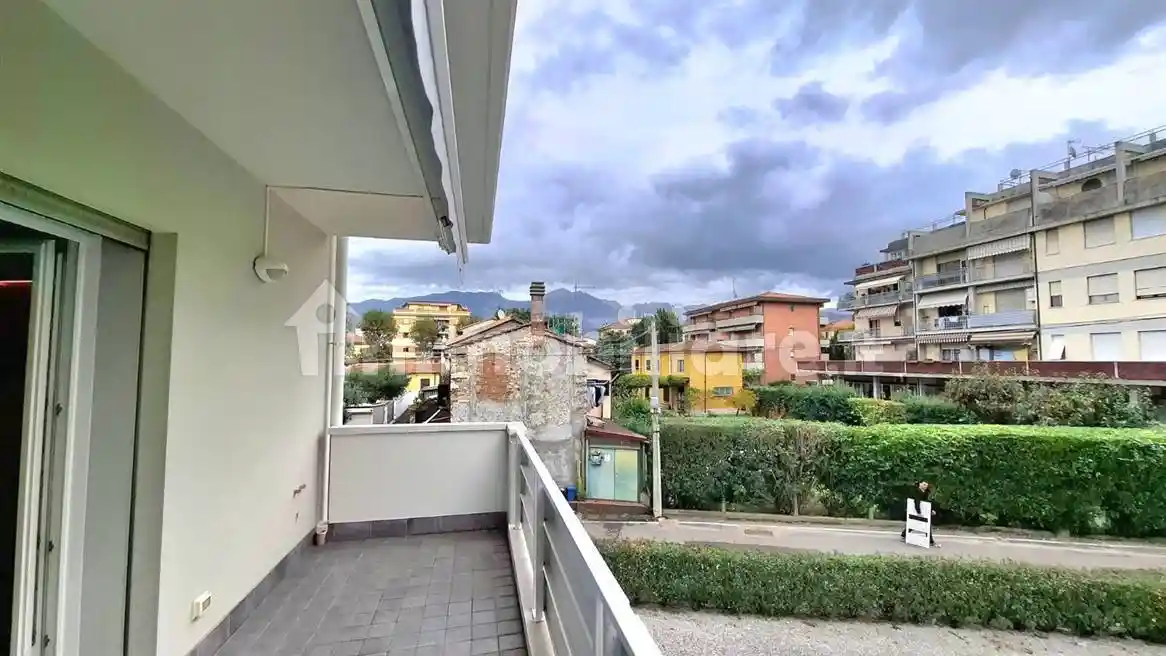 Appartamento in vendita a Carrara