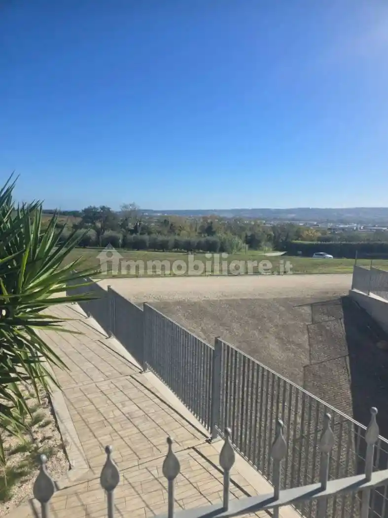 Bilocale Contrada Cavallino 42, Santa Maria Apparente, Zona Industriale, Civitanova Marche - foto 5