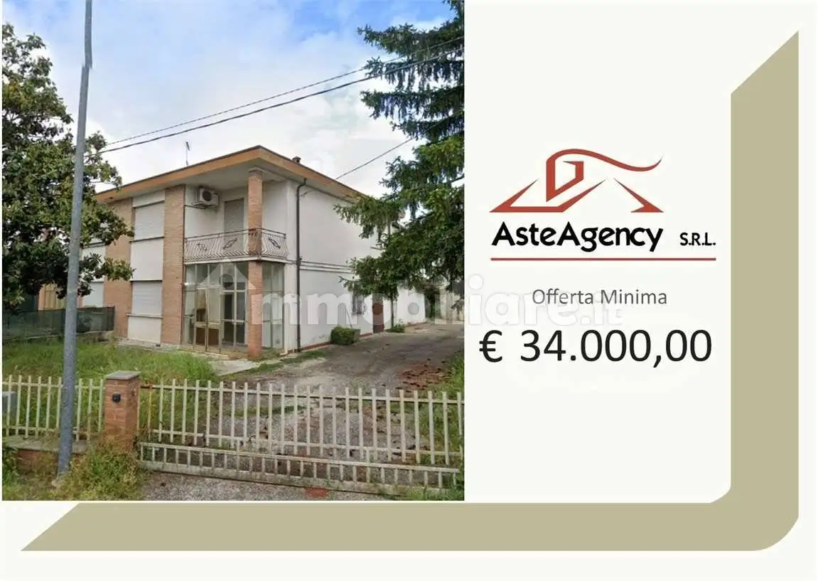 Villa in asta a Canaro