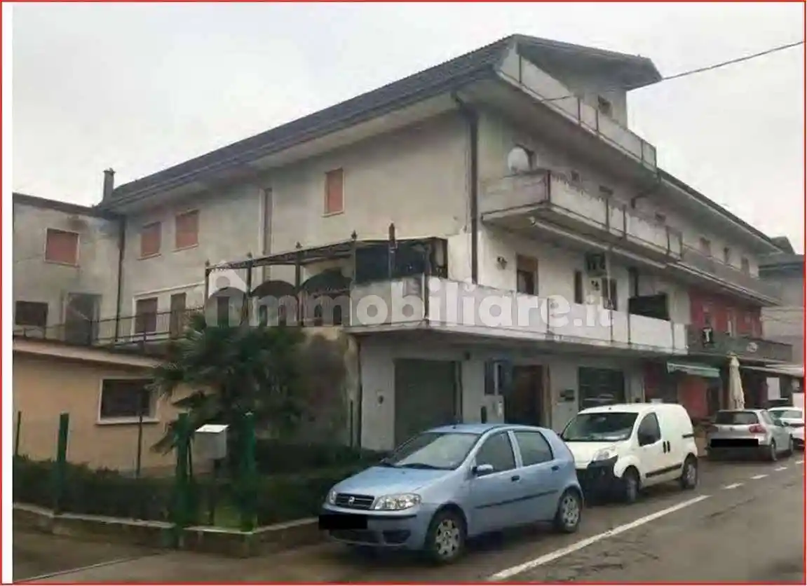 Palazzo - stabile all'asta via Calcinaro, 751, Salizzole - foto 2