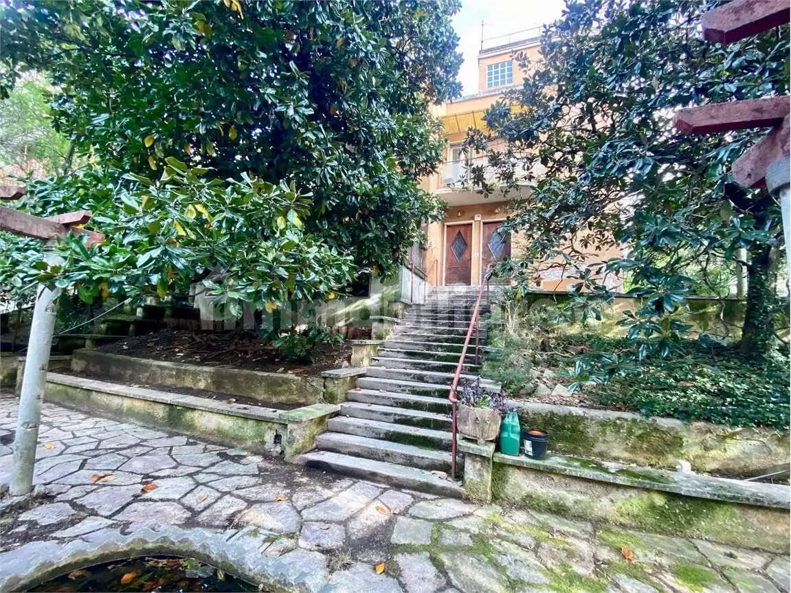 Villa in vendita a Trieste