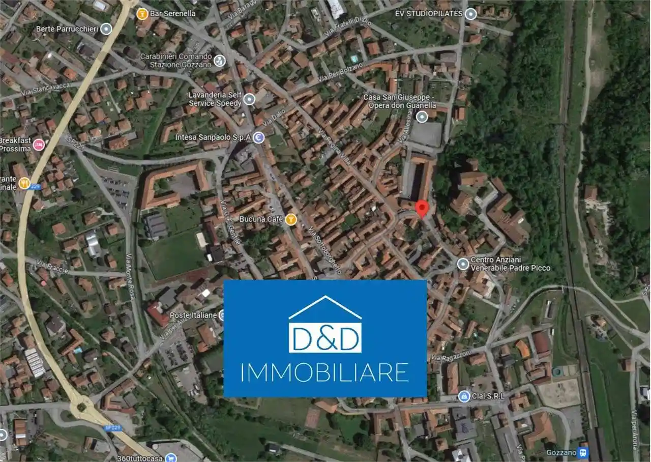 Palazzo - Stabile in vendita a Gozzano