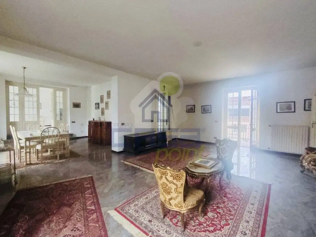 Palazzo - Edificio in vendita a Grontardo