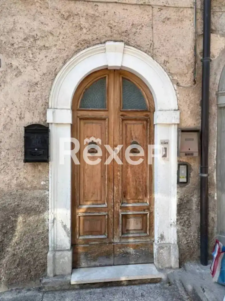 Appartamento in vendita a Scanno