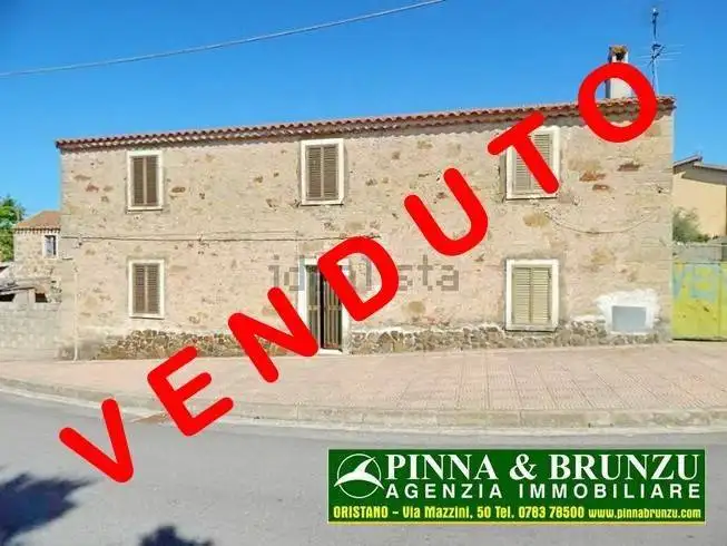 Villa in vendita a Mogorella