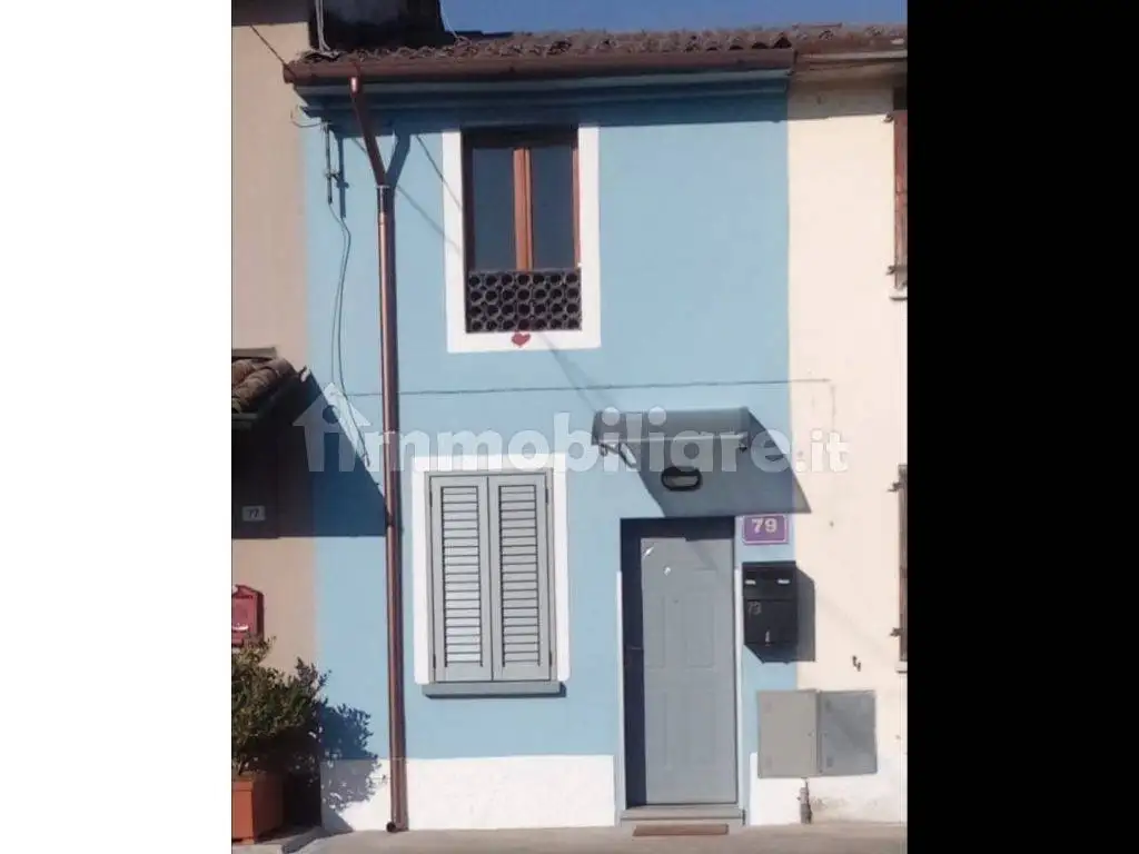 Casa indipendente in vendita a Caselle Landi