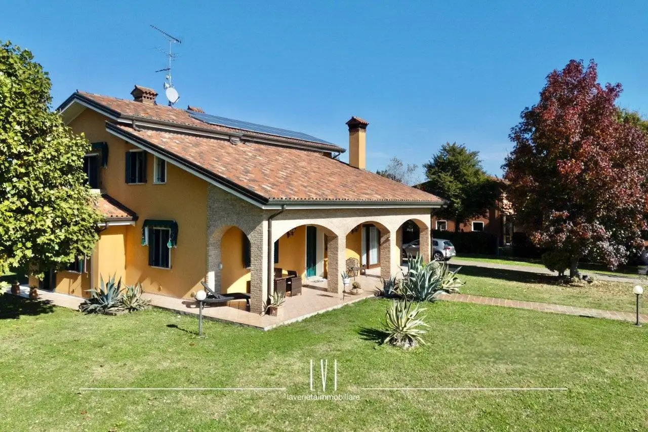 Villa in vendita a Torre di Mosto