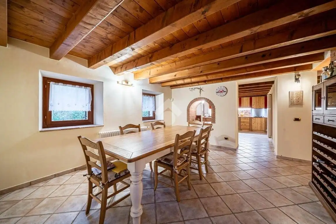 Villa unifamiliare via SP36a, Badia Calavena - foto 2