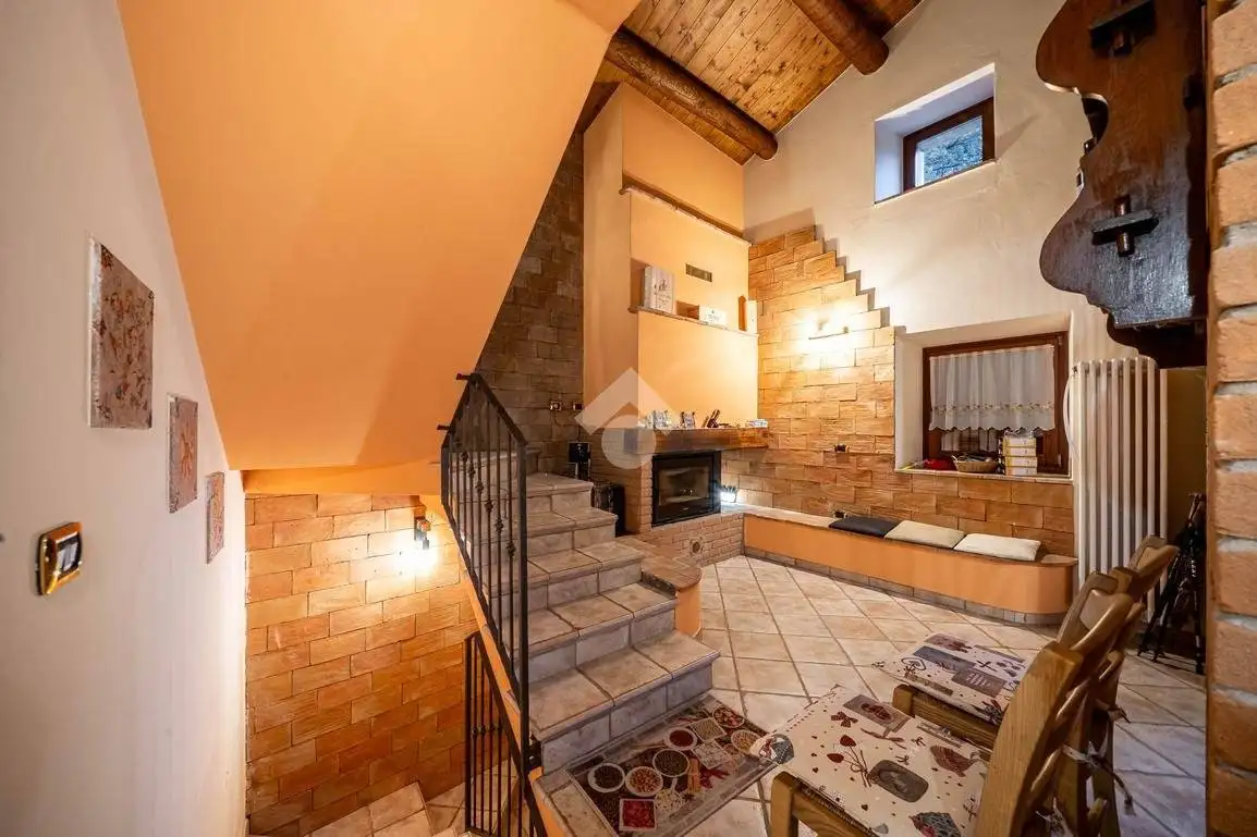 Villa unifamiliare via SP36a, Badia Calavena - foto 5